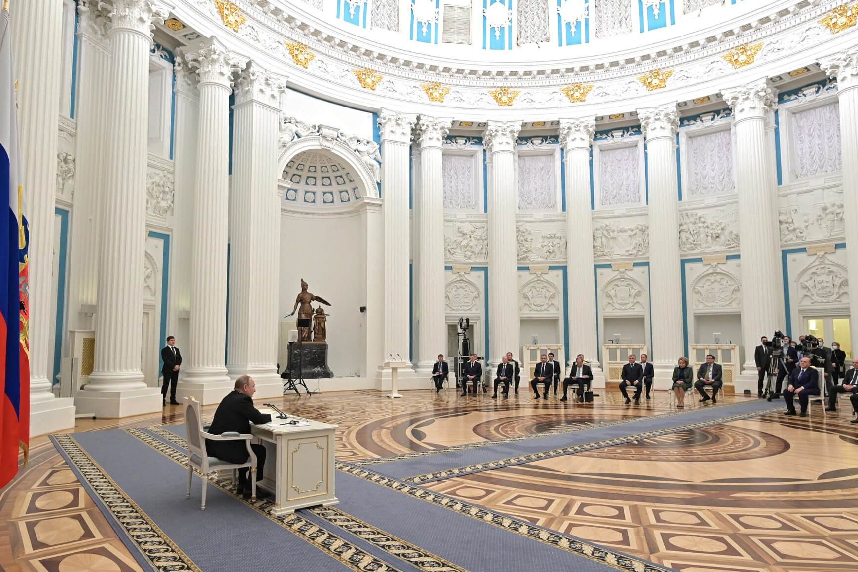 The security council meeting on 21 February 2022.